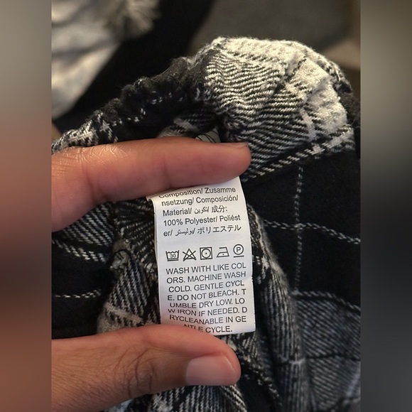 Plaid skirt - Picture 3 of 3